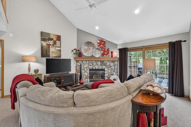 1604 Three Wood Drive, Mount Horeb, WI 53572