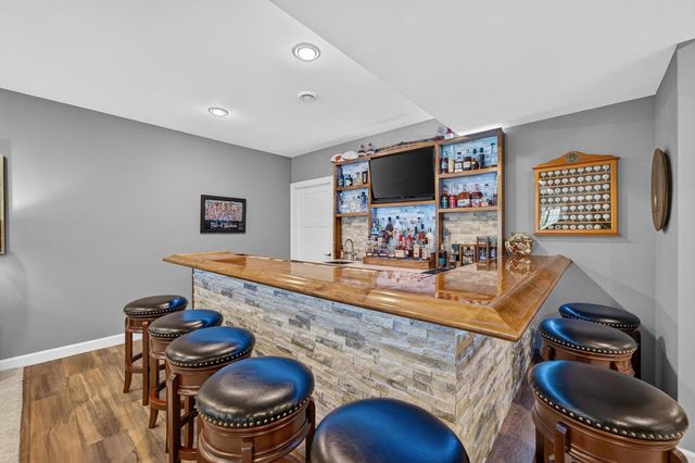 1604 Three Wood Drive, Mount Horeb, WI 53572