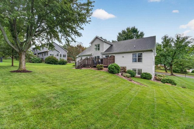 1604 Three Wood Drive, Mount Horeb, WI 53572
