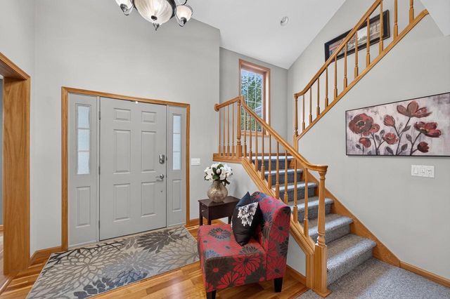 1604 Three Wood Drive, Mount Horeb, WI 53572