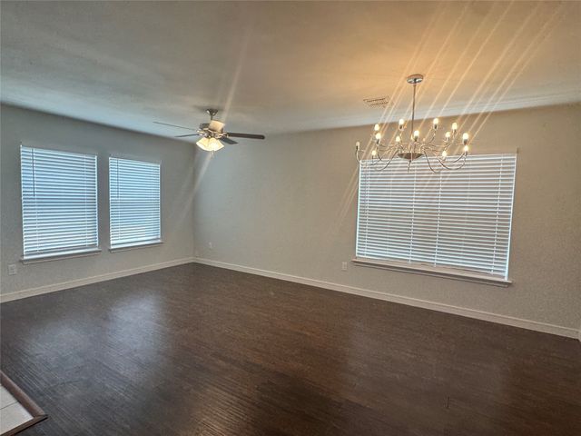 203 Kissimmee Drive, Arlington, TX 76002