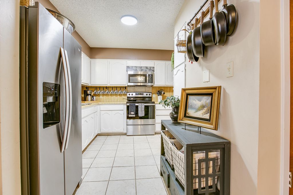 Image 13 of property listing at 3529 Green Ridge Drive, San Angelo, TX 76904