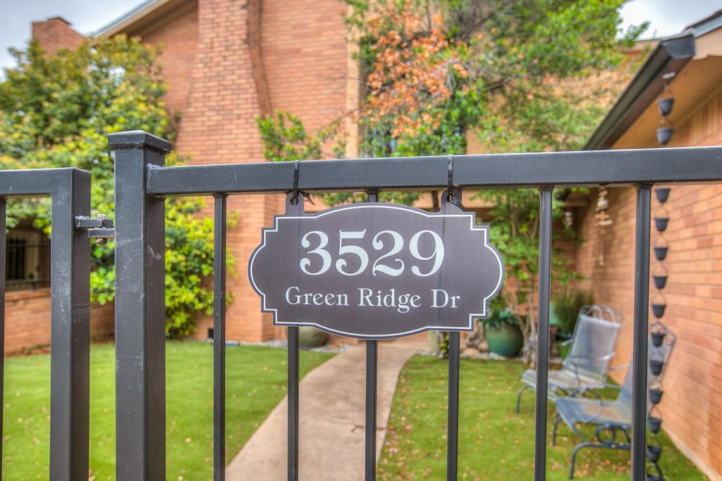 Image 3 of property listing at 3529 Green Ridge Drive, San Angelo, TX 76904