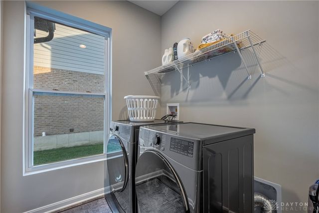 419 Carleton Drive, Sugarcreek Twp, OH 45440