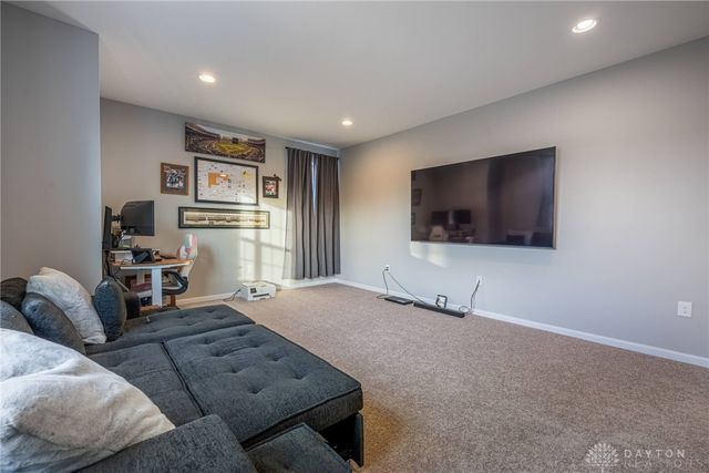 419 Carleton Drive, Sugarcreek Twp, OH 45440