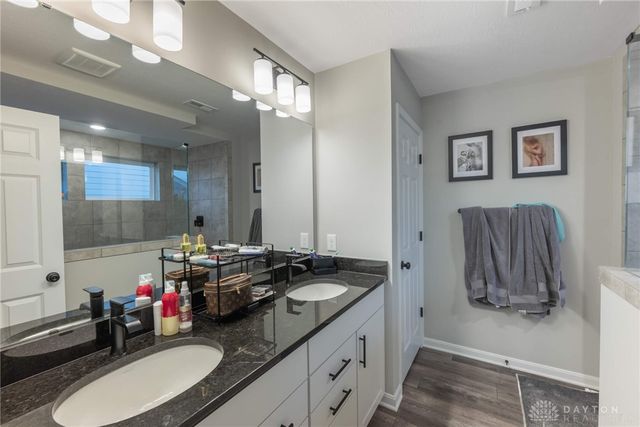 419 Carleton Drive, Sugarcreek Twp, OH 45440