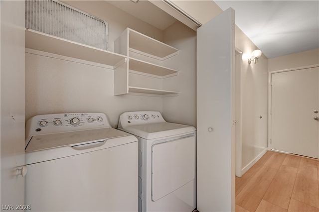 2092 Crowley Way, Las Vegas, NV 89142