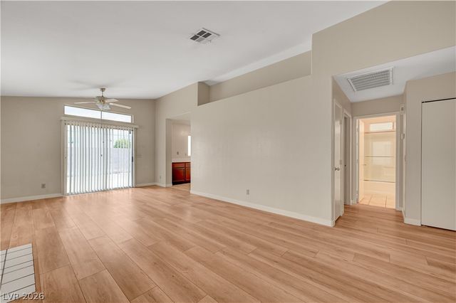2092 Crowley Way, Las Vegas, NV 89142