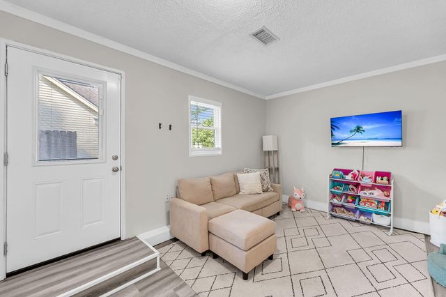 3424 Farmers Market Drive, Charleston, SC 29414