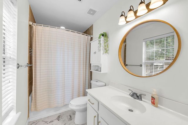 3424 Farmers Market Drive, Charleston, SC 29414