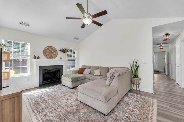 3424 Farmers Market Drive, Charleston, SC 29414