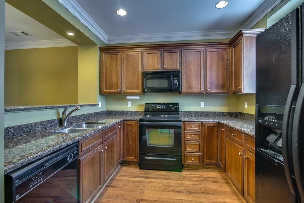 4210 Hillsboro Pike Apt 205, Nashville, TN 37215