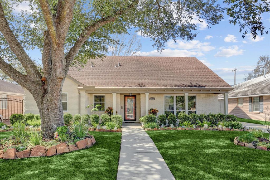 9218 Kapri Lane, Houston, TX 77025