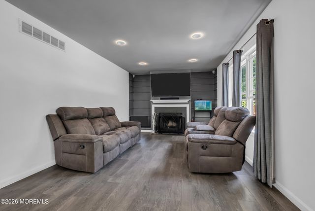 501 Leesville Road, Jackson, NJ 08527