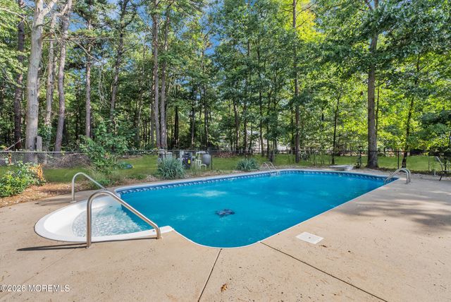 501 Leesville Road, Jackson, NJ 08527