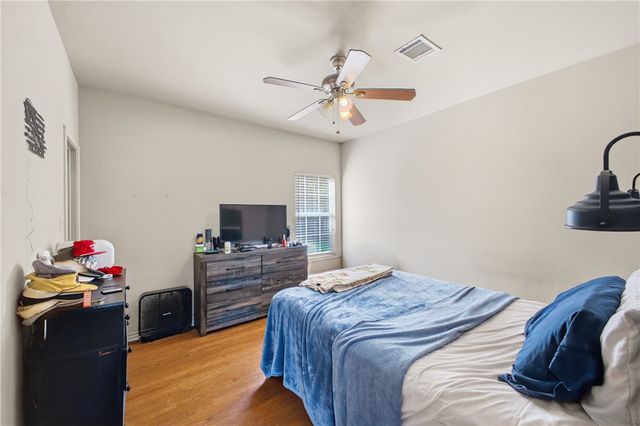 4400 Milam Street, Bryan, TX 77801