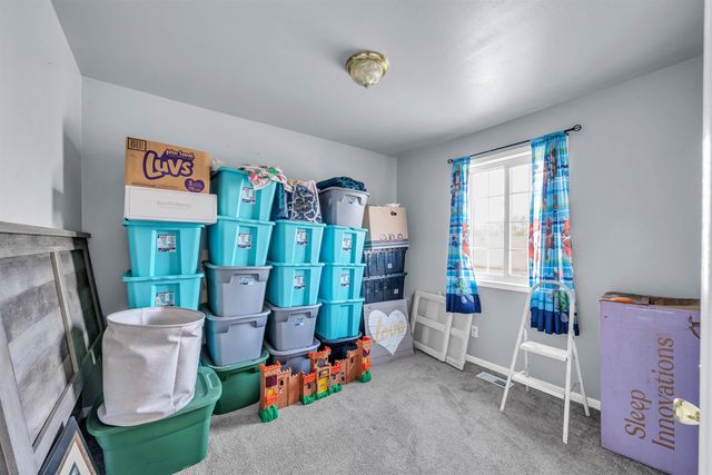210 Hymer Dr, Sedgwick, KS 67135