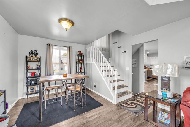 210 Hymer Dr, Sedgwick, KS 67135