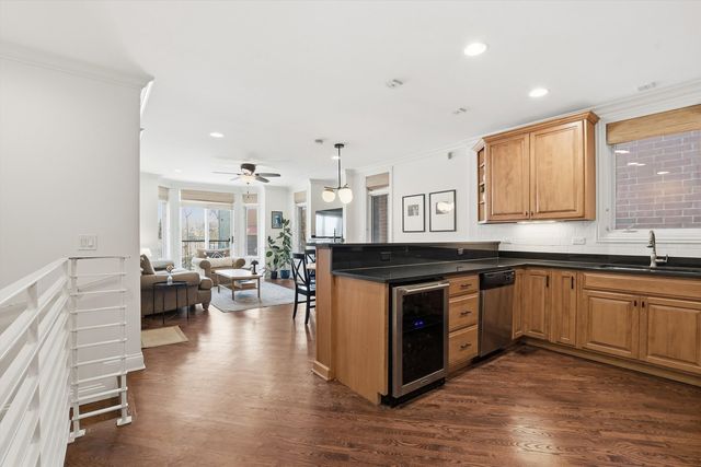 2022 N WOOD Street 1S, Chicago, IL 60614