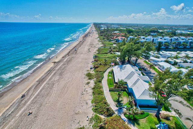 18 Juniper Drive J, Briny Breezes, FL 33435