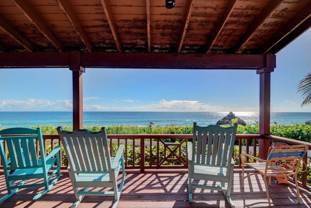 18 Juniper Drive J, Briny Breezes, FL 33435