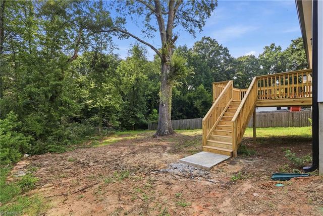 1540 Reynolds Forest Drive, Winston-salem, NC 27107