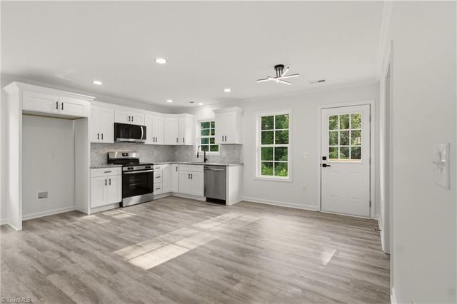 1540 Reynolds Forest Drive, Winston-salem, NC 27107
