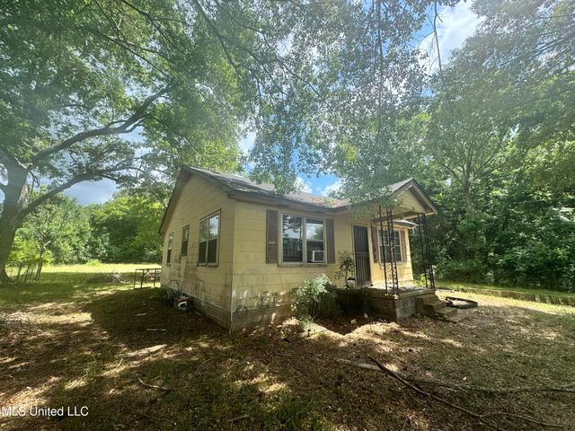 4595 Lucius Taylor Road, Como, MS 38619