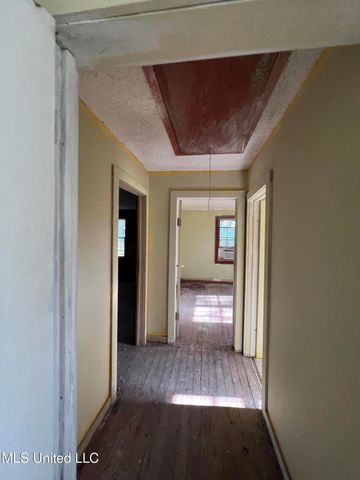 4595 Lucius Taylor Road, Como, MS 38619