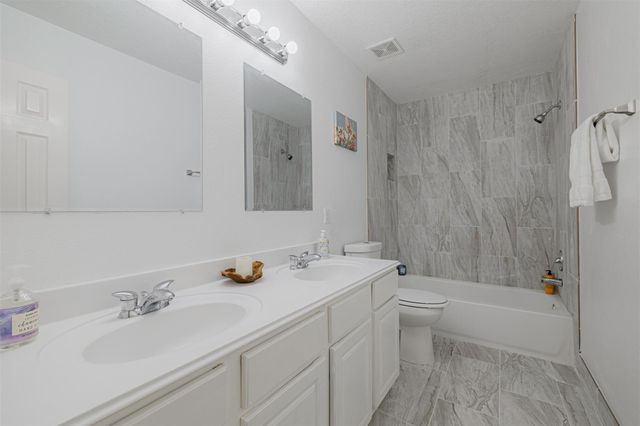 8510 Brighton Lake Lane, Houston, TX 77095