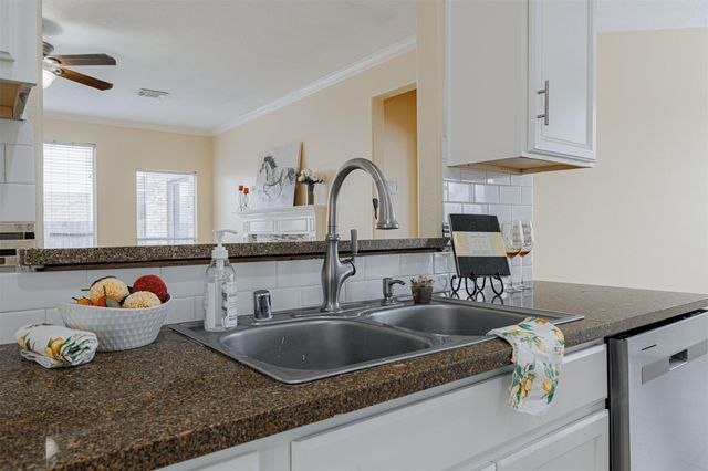 8510 Brighton Lake Lane, Houston, TX 77095