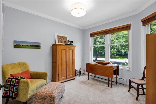 12 Eastman Farm Road, Burlington, VT 05408
