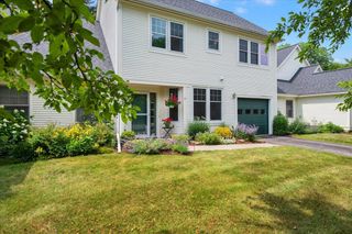 12 Eastman Farm Road, Burlington, VT 05408