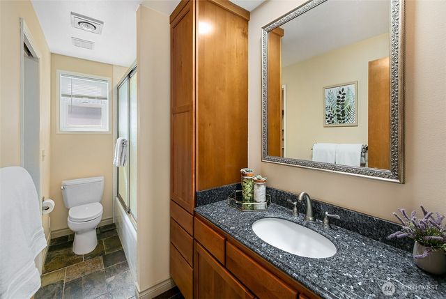 9003 NE Juanita Lane, Kirkland, WA 98034