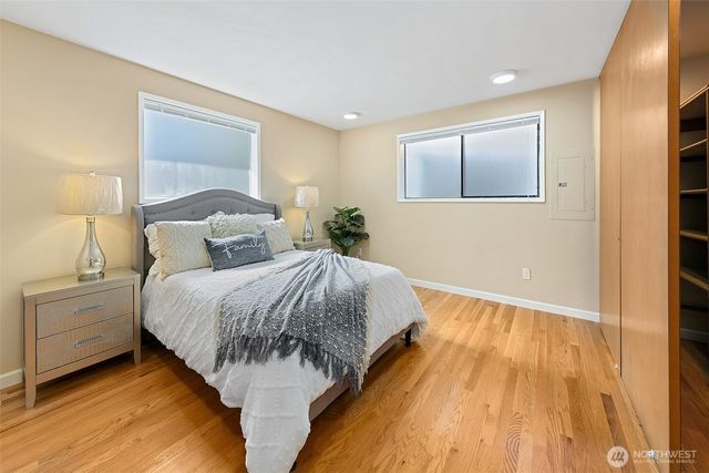 9003 NE Juanita Lane, Kirkland, WA 98034