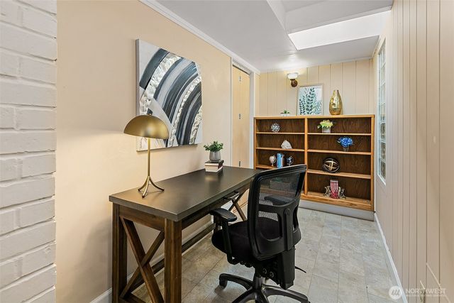 9003 NE Juanita Lane, Kirkland, WA 98034