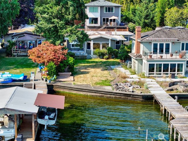 9003 NE Juanita Lane, Kirkland, WA 98034