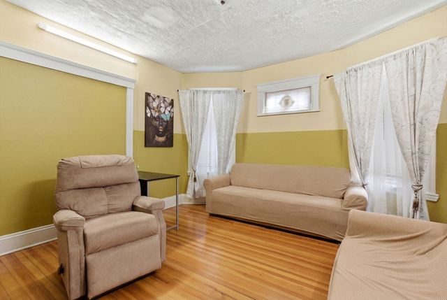 22 Deering Rd 1, Boston, MA 02126