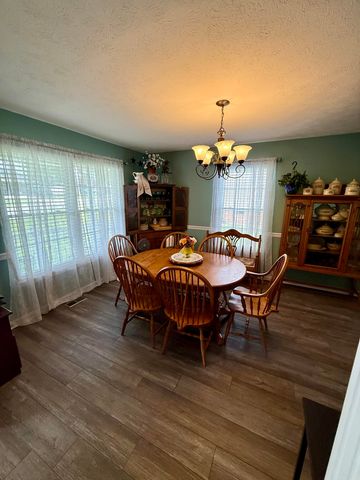 112 S Colonial Heights Drive, Georgetown, KY 40324