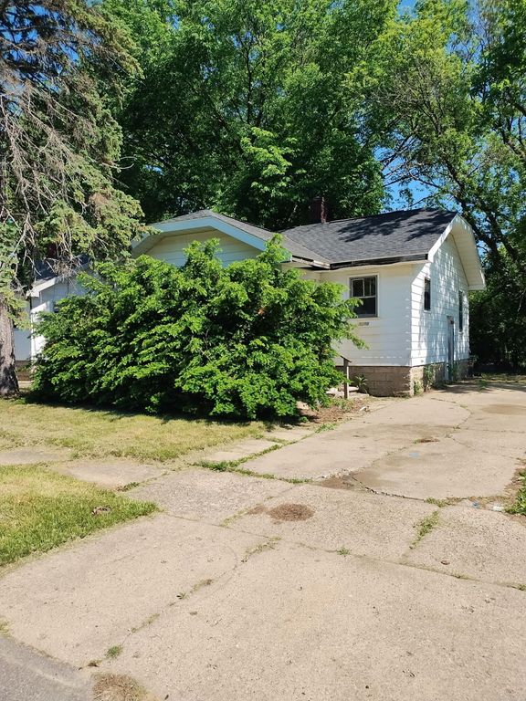2110 Wolcott Street, Flint, MI 48504