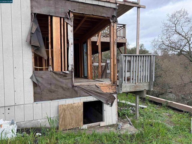 3314 Woodview Dr, Lafayette, CA 94549