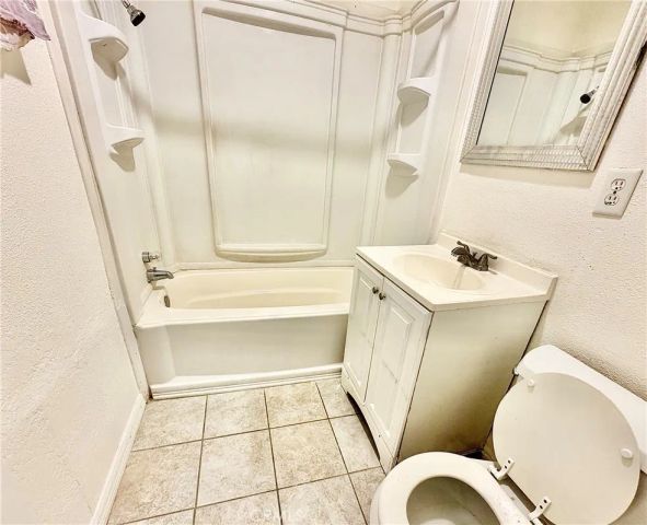9492 Evergreen, Fontana, CA 92335