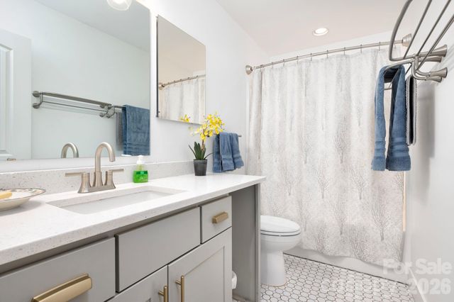 311 Hookers Gap Road, Candler, NC 28715