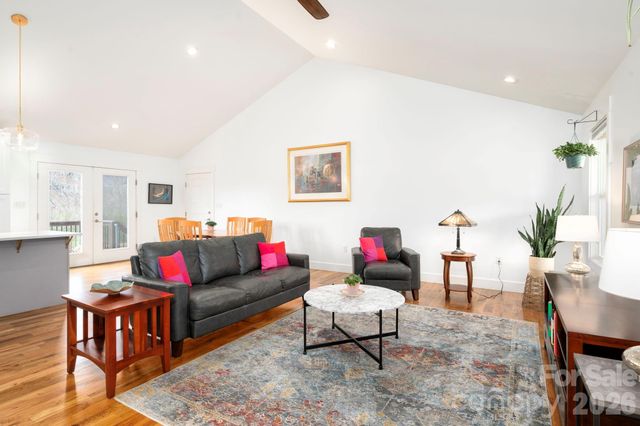 311 Hookers Gap Road, Candler, NC 28715