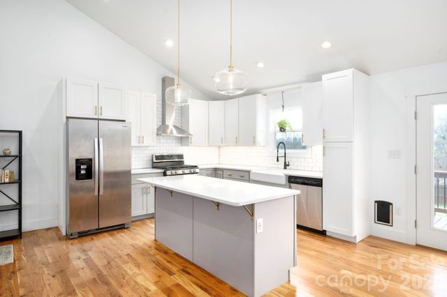 311 Hookers Gap Road, Candler, NC 28715