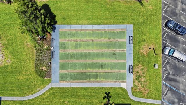 6800 20TH AVENUE N 505, St Petersburg, FL 33710