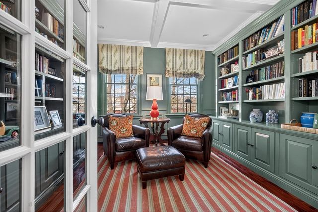 12 Lafayette Ave, Hingham, MA 02043