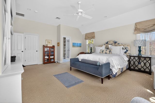 12 Lafayette Ave, Hingham, MA 02043