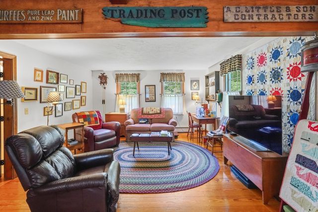 109 Lee St, West Boylston, MA 01583