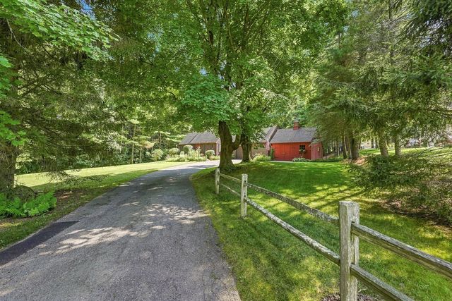 109 Lee St, West Boylston, MA 01583